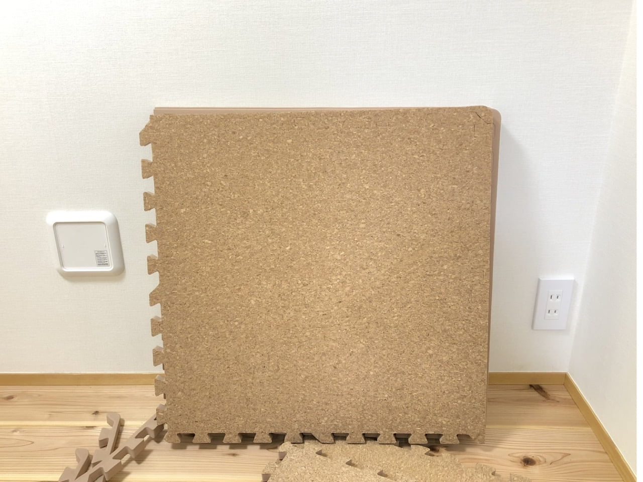 防音対策!子ども部屋にコルクマット(厚さ2センチ)を敷いてみた