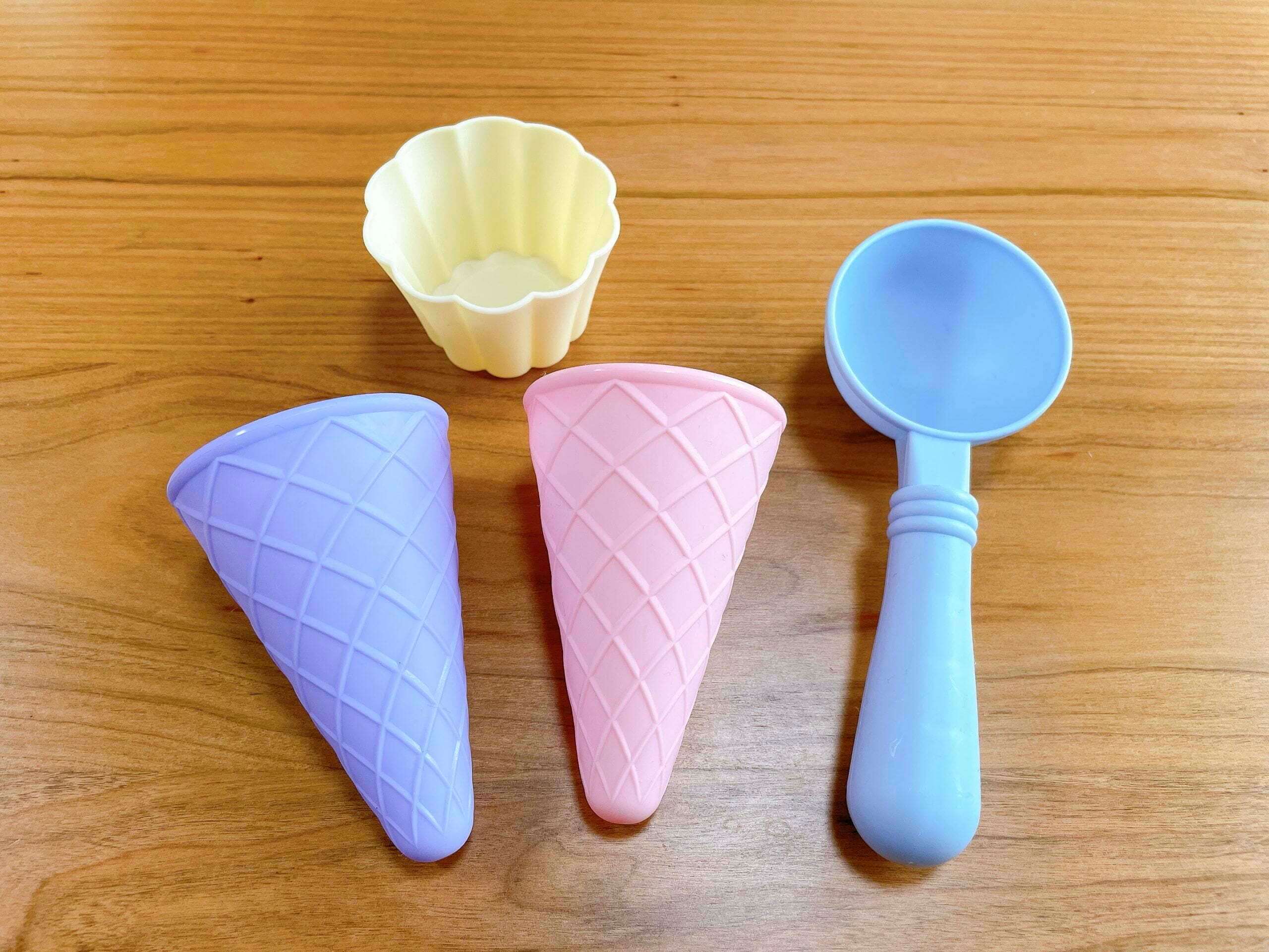 ダイソーのお砂場セットとアイスクリーム砂型を買ってみた こどもとくらす