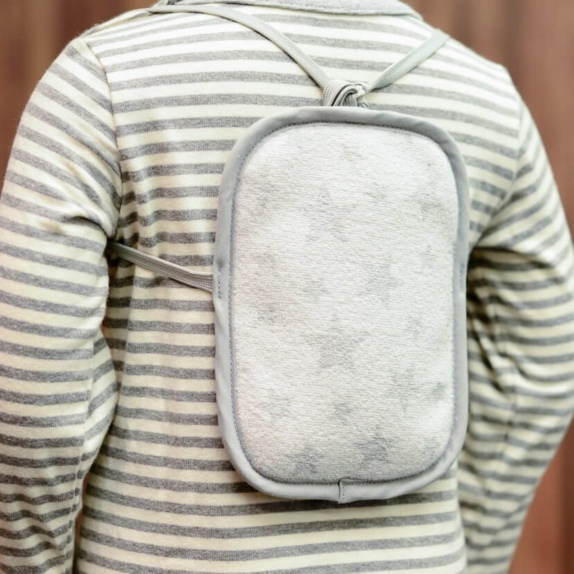 Baby Hopper(ベビーホッパー) 保冷保温ポーチと子どもの背中